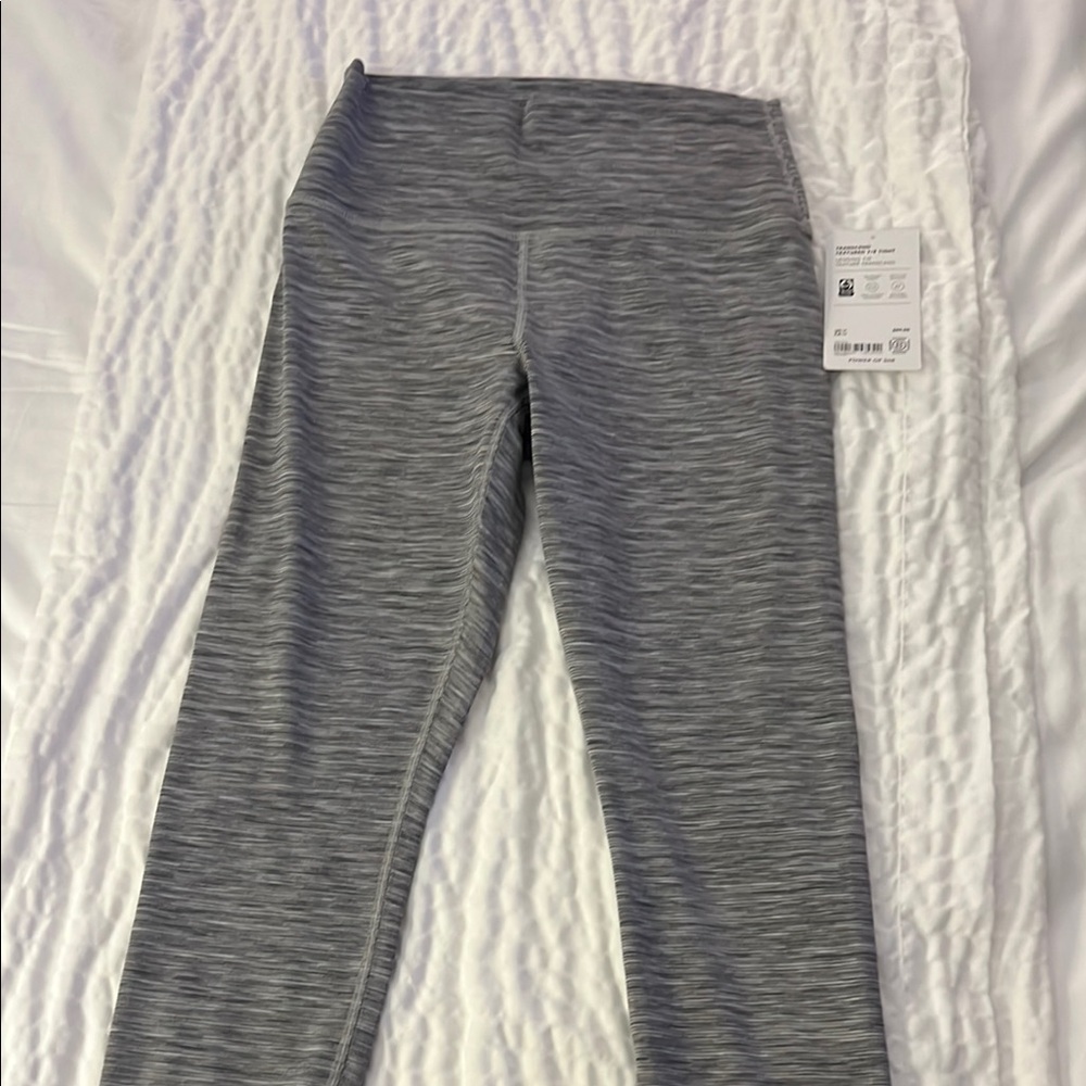 Athleta Gray Heathered Capri Leggings